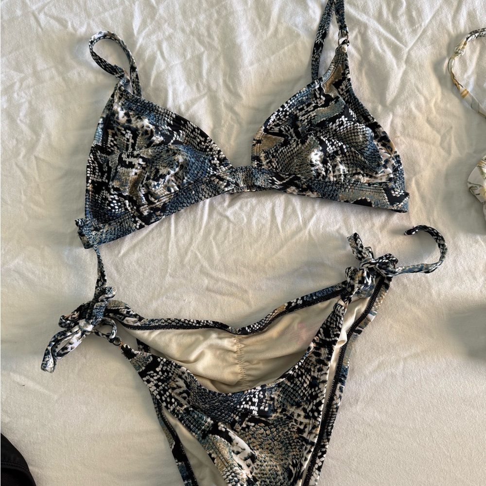 Shade & Shore Snakeskin Bikini - Black and White